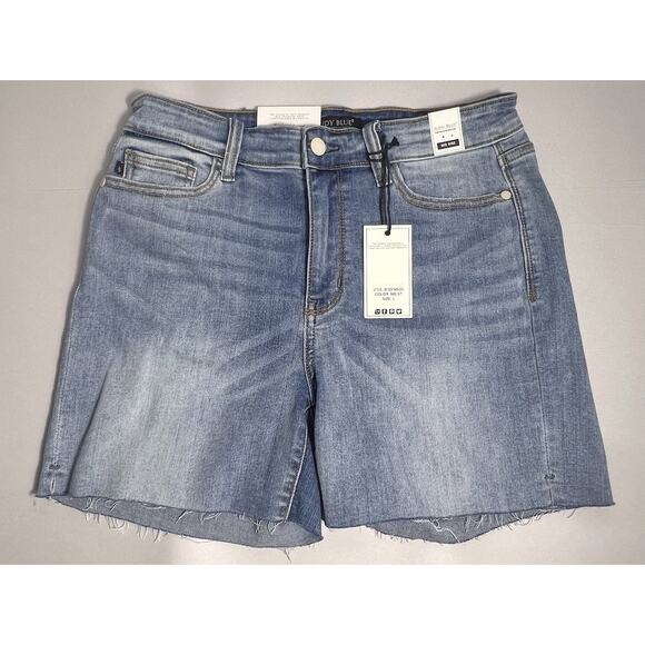 Judy Blue Shorts Large Med Wash Mid Rise Stretch Raw Hem JB15251 New With Tags - Picture 1 of 7